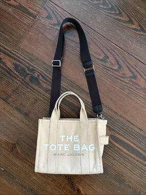 Marc Jacobs Beige Canvas The Tote Bag with Black Strap. Like New.
